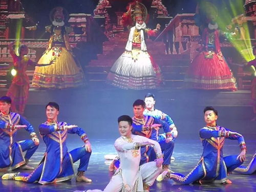 就在今晚，中国东方歌舞团携驯兽表演团亮相西青，精彩演出不容错过！